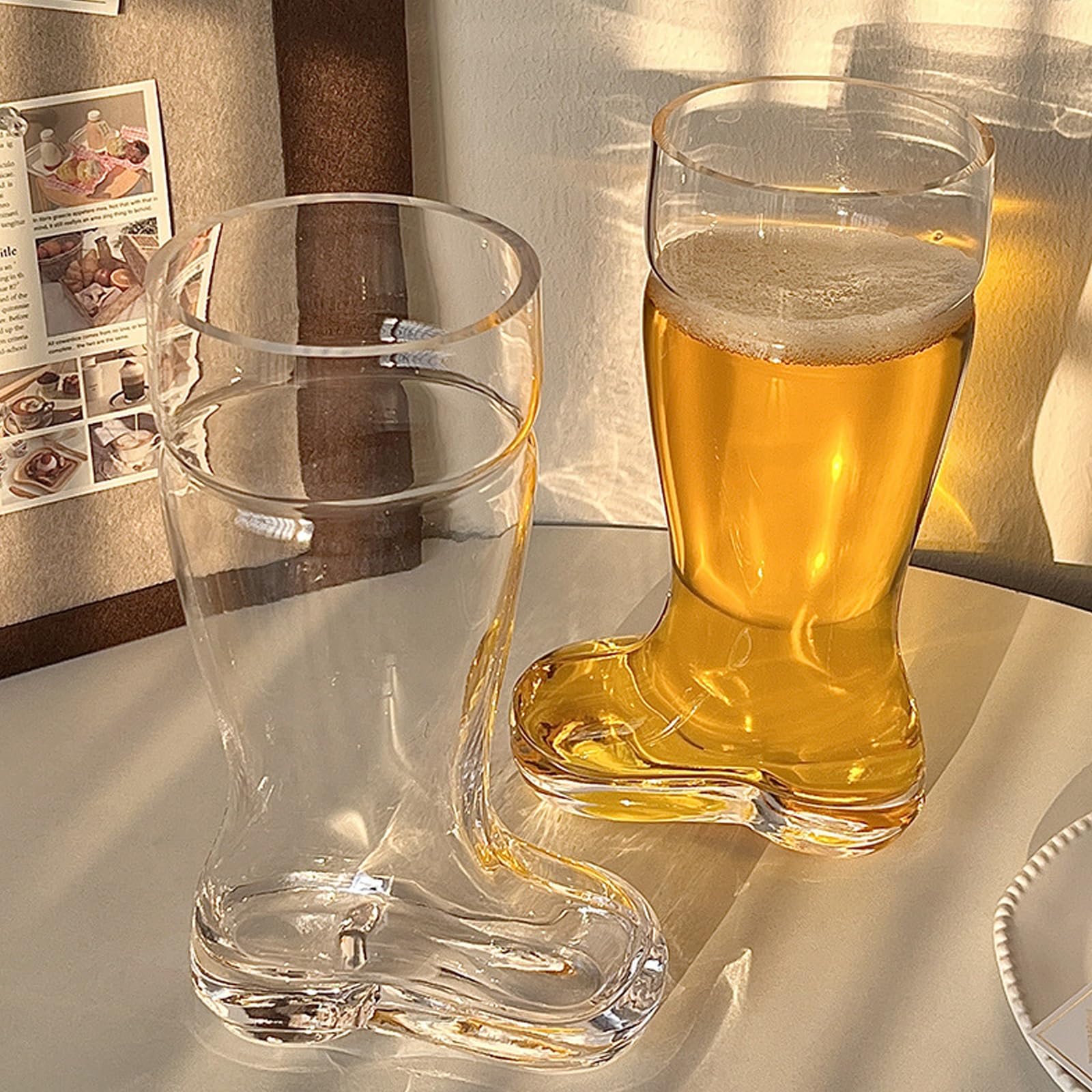 ボヘミアガラス　ビールを持つ主人 ビールジョッキーを持つ人形 Amazon.co.jp: クラシックなガラス製ビールジョッキ、ハンドル